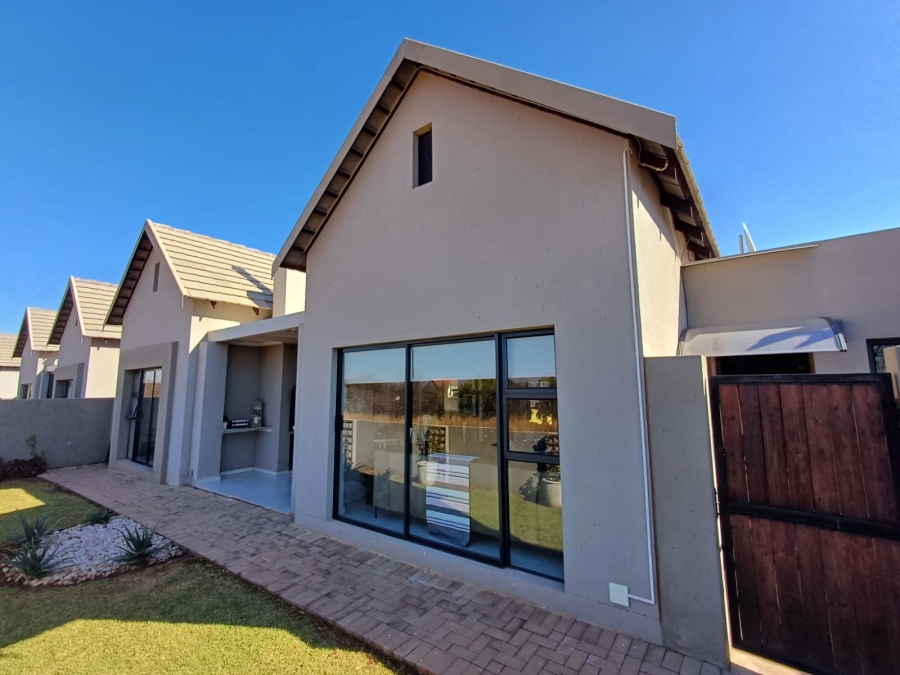 2 Bedroom Property for Sale in Leloko Lifestyle Estate North West